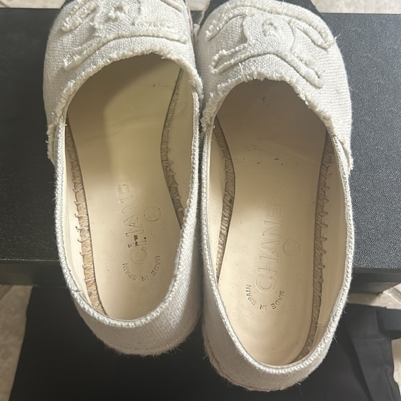 100% Authentic Chanel Espadrilles with box and 2 dust bags - Picture 6 of 11